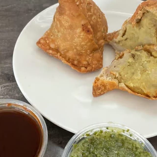 Vegetable Samosa.